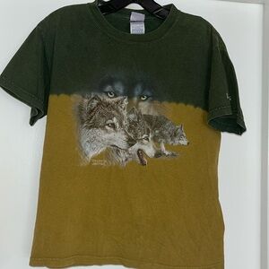 Leoni Meadows vintage wolf t-shirt